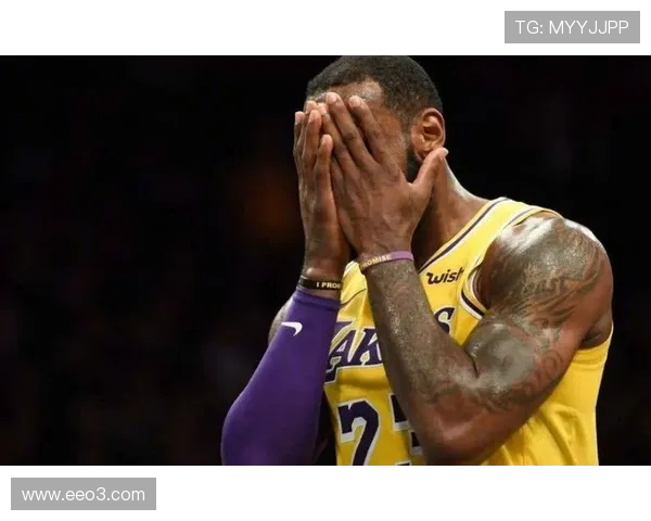 新秀詹姆斯 25 分羞辱 DPOY！阿泰回忆经典对抗：他天生就是国王(2)